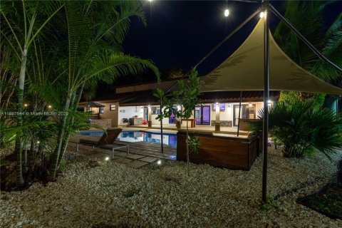 Villa ou maison à vendre à Palmetto Bay, Floride: 4 chambres, 331.94 m2 № 1949638 - photo 29