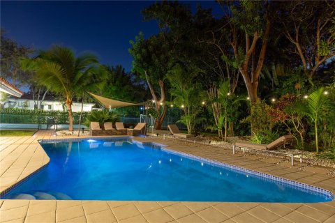 Villa ou maison à vendre à Palmetto Bay, Floride: 4 chambres, 331.94 m2 № 1949638 - photo 27