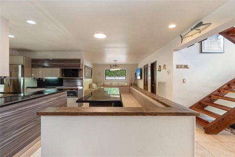 Villa ou maison à vendre à Palmetto Bay, Floride: 4 chambres, 331.94 m2 № 1949638 - photo 21