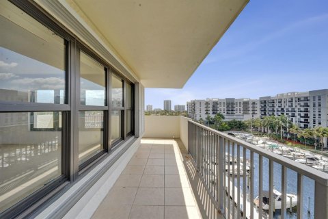 Condo in Fort Lauderdale, Florida, 3 bedrooms  № 2181974 - photo 4