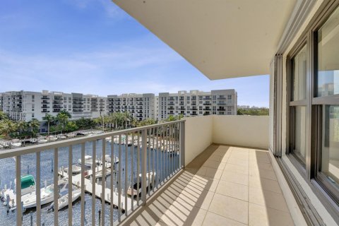 Condo in Fort Lauderdale, Florida, 3 bedrooms  № 2181974 - photo 5