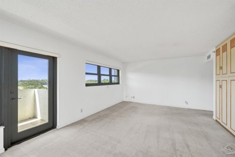 Condo in Fort Lauderdale, Florida, 3 bedrooms  № 2181974 - photo 16