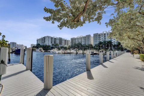Condo in Fort Lauderdale, Florida, 3 bedrooms  № 2181974 - photo 30