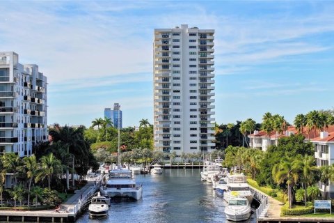 Condo in Fort Lauderdale, Florida, 3 bedrooms  № 2181974 - photo 2