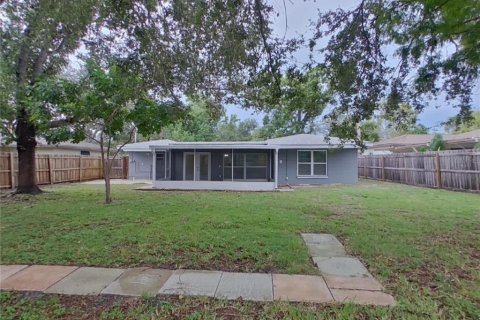 Casa en alquiler en Gulfport, Florida, 3 dormitorios, 158.31 m2 № 1911829 - foto 15