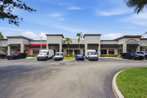 Immobilier commercial à Coral Springs, Floride № 2243272