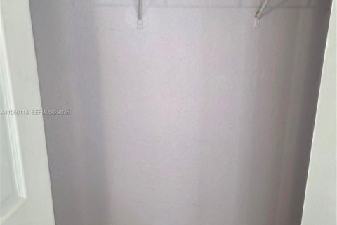 Снять в аренду кондоминиум в Хомстед, Флорида 2 спальни, 85.38м2, № 2005751 - фото 11