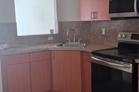 Снять в аренду кондоминиум в Хомстед, Флорида 2 спальни, 85.38м2, № 2005751 - фото 3