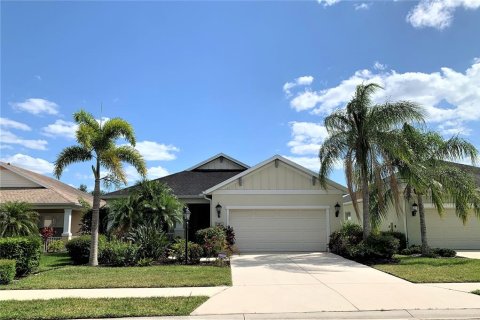 Villa ou maison à louer à Sarasota, Floride: 3 chambres, 206.43 m2 № 1906929 - photo 1