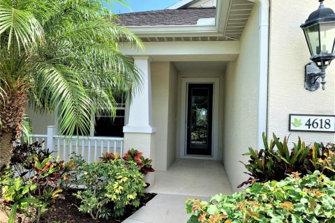 Villa ou maison à louer à Sarasota, Floride: 3 chambres, 206.43 m2 № 1906929 - photo 2