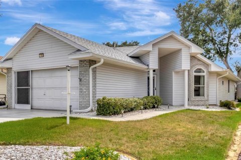 Casa en Leesburg, Florida 3 dormitorios, 125.33 m2 № 2266408