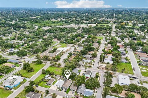 Duplex in Clearwater, Florida 4 bedrooms, 115.94 sq.m. № 2384137 - photo 21