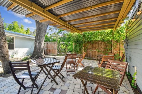 Commercial property in Tampa, Florida 299.52 sq.m. № 1870150 - photo 14