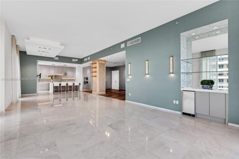 Купить кондоминиум в Майами, Флорида 5 спален, 335.19м2, № 2019294 - фото 13