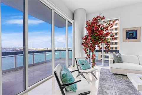 Купить кондоминиум в Майами, Флорида 5 спален, 335.19м2, № 2019294 - фото 2