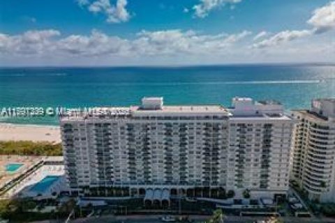 Condominio en venta en Miami Beach, Florida, 1 dormitorio, 89.19 m2 № 2014613 - foto 26