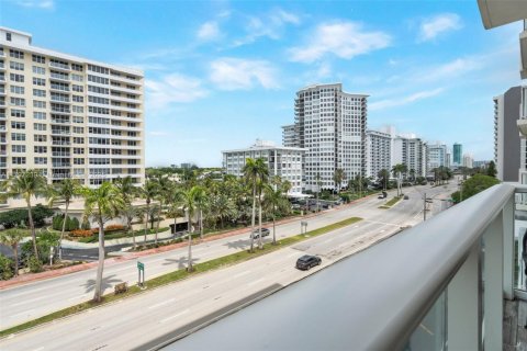 Condominio en venta en Miami Beach, Florida, 1 dormitorio, 89.19 m2 № 2014613 - foto 3