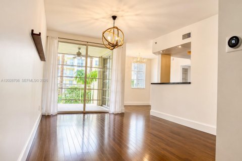 Copropriété à vendre à Miami Beach, Floride: 2 chambres, 107.3 m2 № 2086955 - photo 6