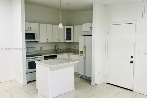 Condominio en alquiler en Tamarac, Florida, 2 dormitorios, 76.18 m2 № 2049449 - foto 7
