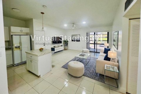 Condominio en alquiler en Tamarac, Florida, 2 dormitorios, 76.18 m2 № 2049449 - foto 5