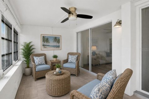 Condo in Palm Harbor, Florida, 2 bedrooms  № 2196570 - photo 6