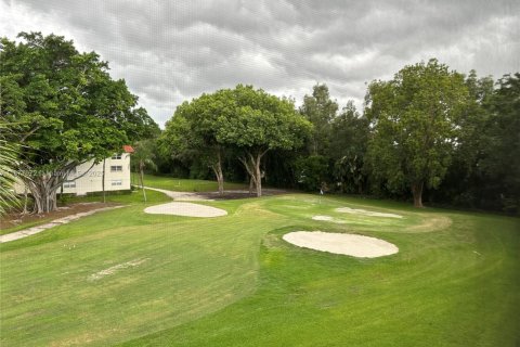 Condo in Pembroke Pines, Florida, 1 bedroom № 1922288 - photo 27