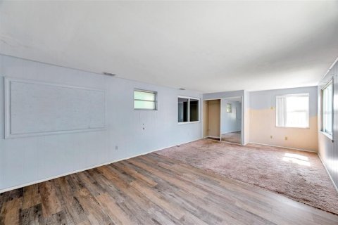 Casa en venta en New Port Richey, Florida, 2 dormitorios, 123 m2 № 1749528 - foto 24