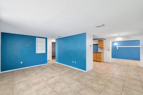 Casa en venta en New Port Richey, Florida, 2 dormitorios, 123 m2 № 1749528 - foto 9
