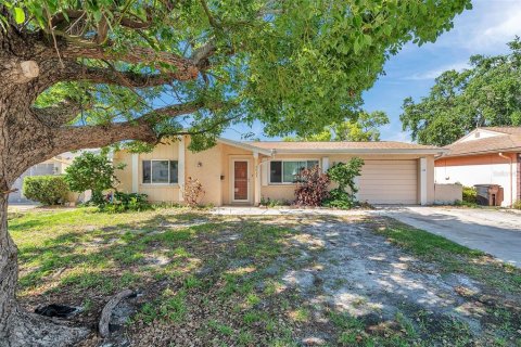 Casa en venta en New Port Richey, Florida, 2 dormitorios, 123 m2 № 1749528 - foto 4