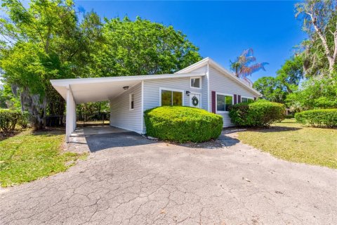 House in Keystone Heights, Florida 3 bedrooms, 116.5 sq.m. № 2114680 - photo 2