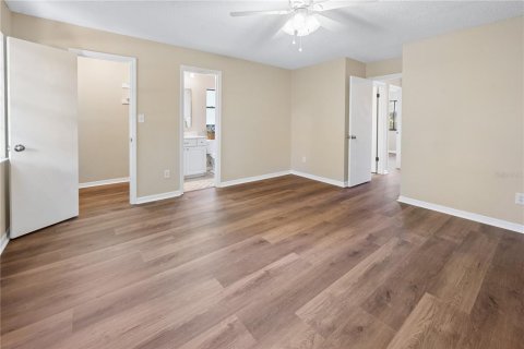 House in Keystone Heights, Florida 3 bedrooms, 116.5 sq.m. № 2114680 - photo 19