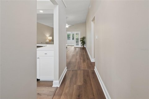 House in Keystone Heights, Florida 3 bedrooms, 116.5 sq.m. № 2114680 - photo 4