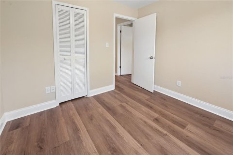 House in Keystone Heights, Florida 3 bedrooms, 116.5 sq.m. № 2114680 - photo 26