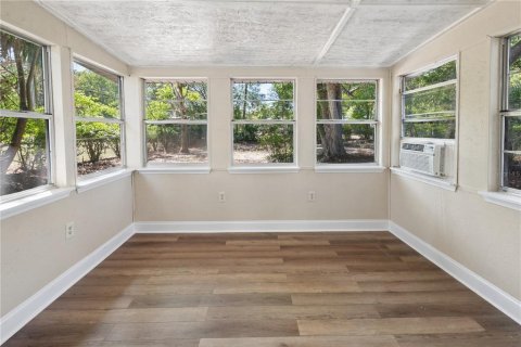 House in Keystone Heights, Florida 3 bedrooms, 116.5 sq.m. № 2114680 - photo 13