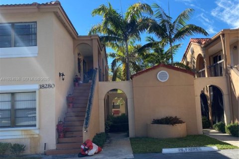 Condo in Hialeah, Florida, 2 bedrooms  № 2038854