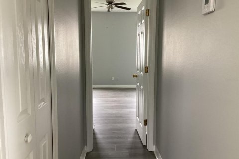 House in Kissimmee, Florida 4 bedrooms, 188.78 sq.m. № 1905897 - photo 12