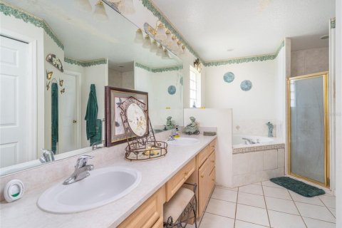 Villa ou maison à vendre à Clermont, Floride: 3 chambres, 195.47 m2 № 1911165 - photo 21