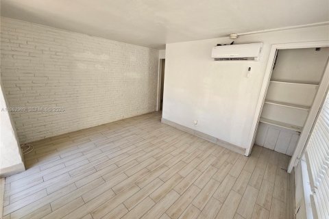 Appartement à louer à Dania Beach, Floride: 1 chambre, 55.74 m2 № 2023956 - photo 4