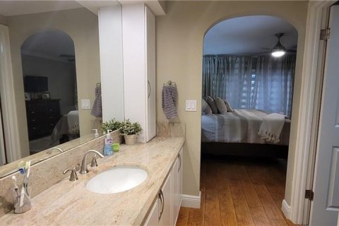 Condo in Lauderhill, Florida, 3 bedrooms  № 2191565 - photo 21