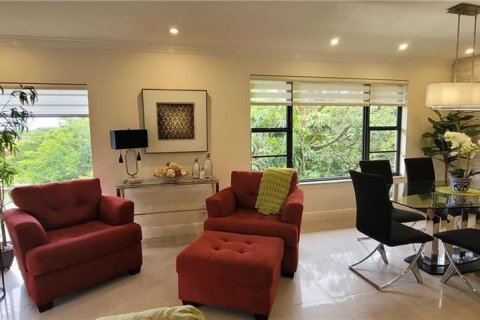 Condo in Lauderhill, Florida, 3 bedrooms  № 2191565 - photo 3