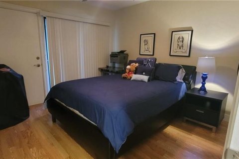 Condo in Lauderhill, Florida, 3 bedrooms  № 2191565 - photo 25