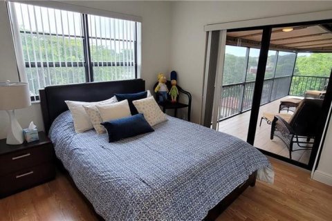 Condo in Lauderhill, Florida, 3 bedrooms  № 2191565 - photo 26