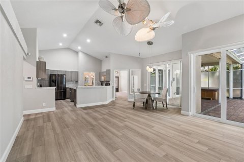 Villa ou maison à vendre à Palm Harbor, Floride: 4 chambres, 208.47 m2 № 2147908 - photo 19