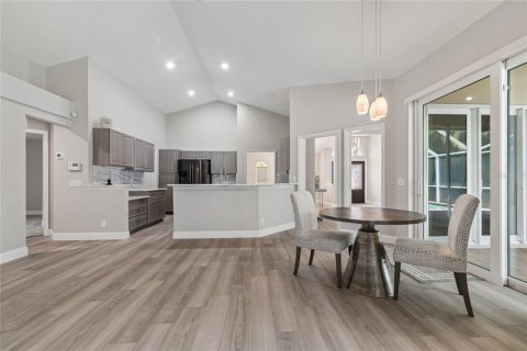 Villa ou maison à vendre à Palm Harbor, Floride: 4 chambres, 208.47 m2 № 2147908 - photo 16