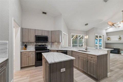 Villa ou maison à vendre à Palm Harbor, Floride: 4 chambres, 208.47 m2 № 2147908 - photo 10