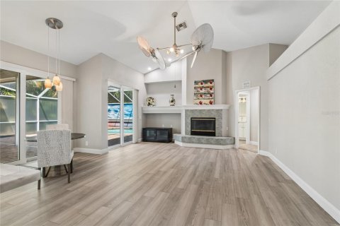 Villa ou maison à vendre à Palm Harbor, Floride: 4 chambres, 208.47 m2 № 2147908 - photo 17