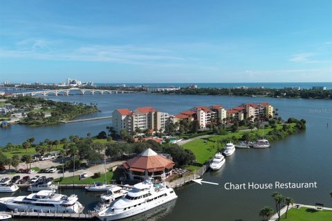 Condo in Daytona Beach, Florida, 2 bedrooms № 2362413
