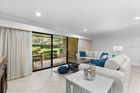 Condo in Palm Harbor, Florida, 2 bedrooms  № 1637307 - photo 8