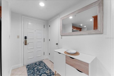 Condo in Palm Harbor, Florida, 2 bedrooms  № 1637307 - photo 19
