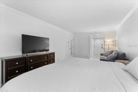 Condo in Palm Harbor, Florida, 2 bedrooms  № 1637307 - photo 29